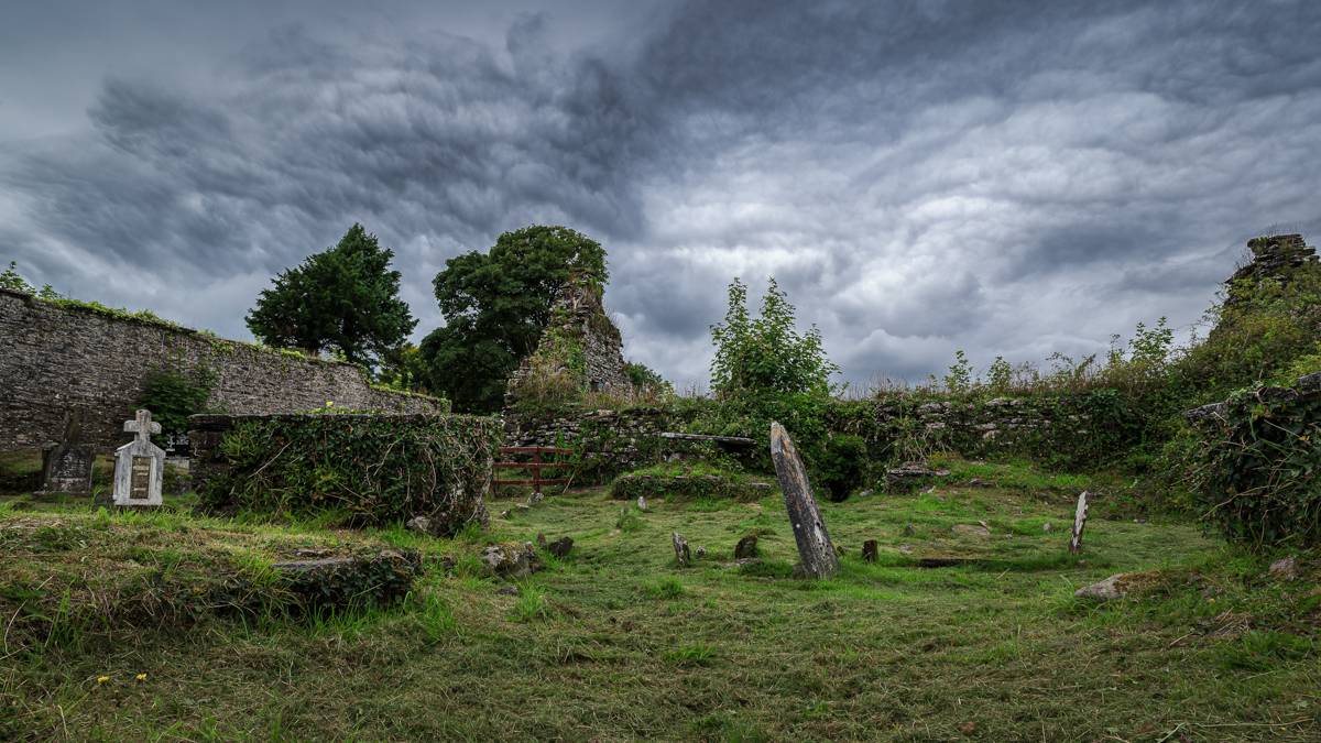 65-2312-verlaten kerkhof van Kilgarvan.jpg